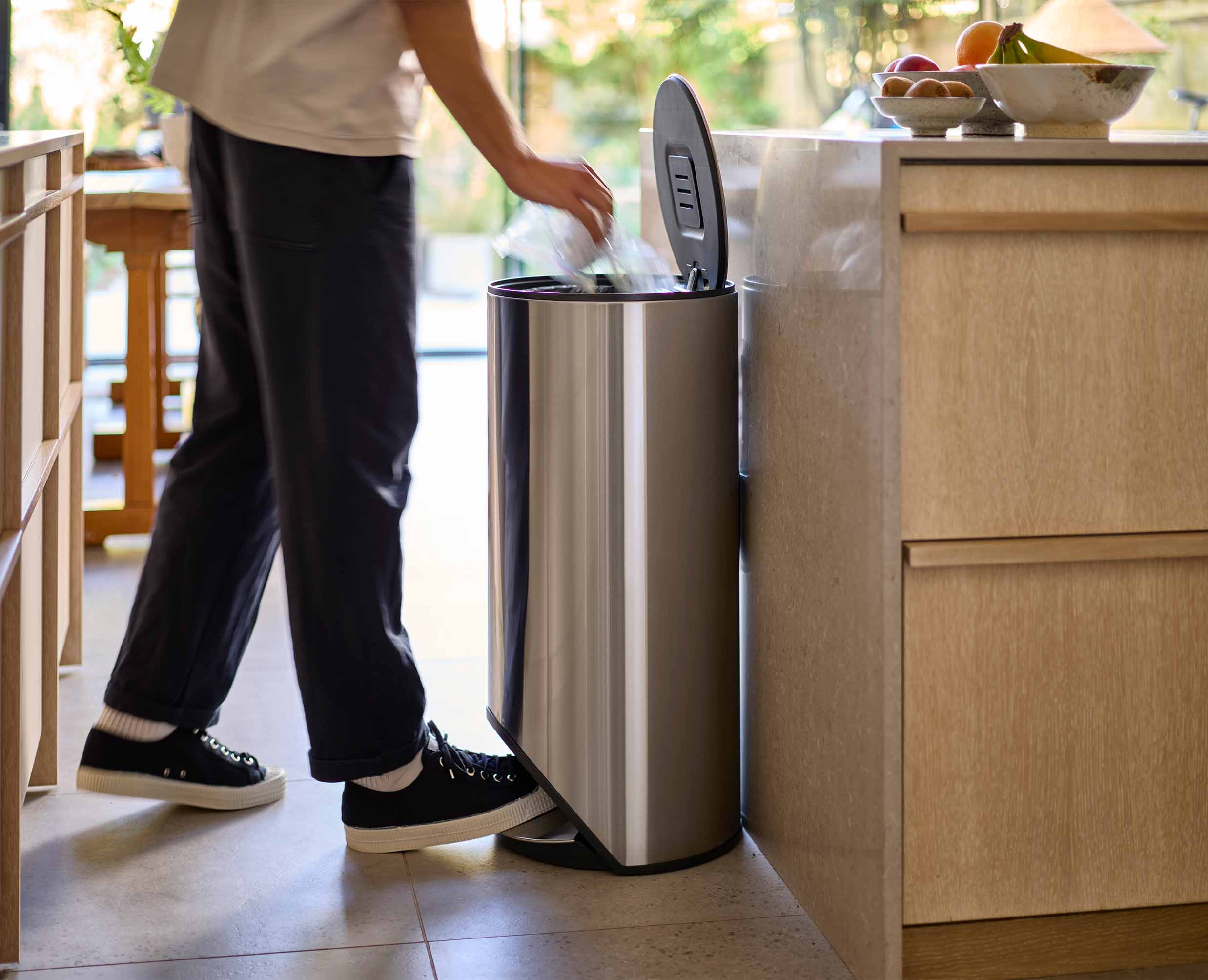Poubelle 30L Inox Arc™ Easy-Push - Image 3