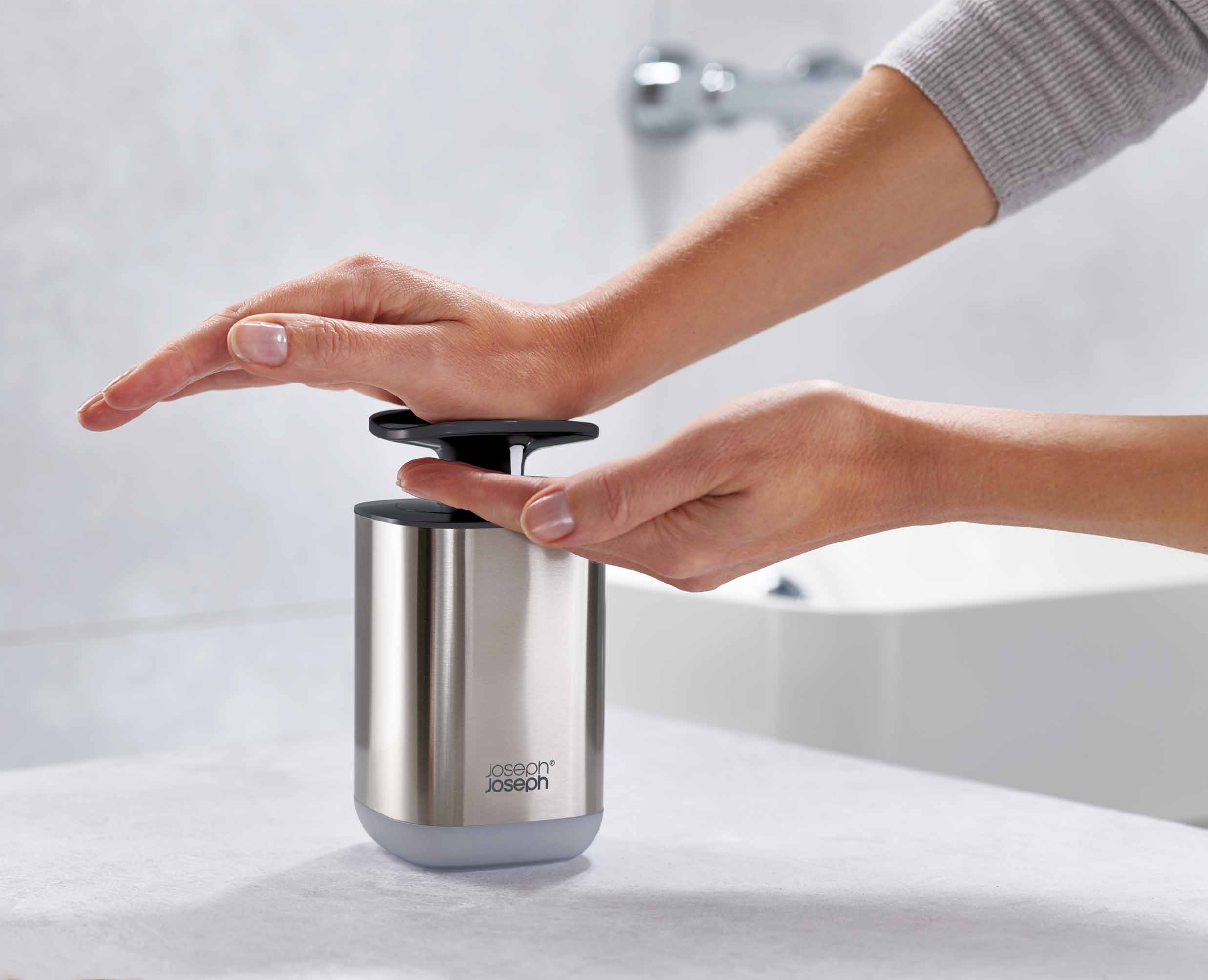 Distributeur de Savon Mains Gris Presto™ - Image 3