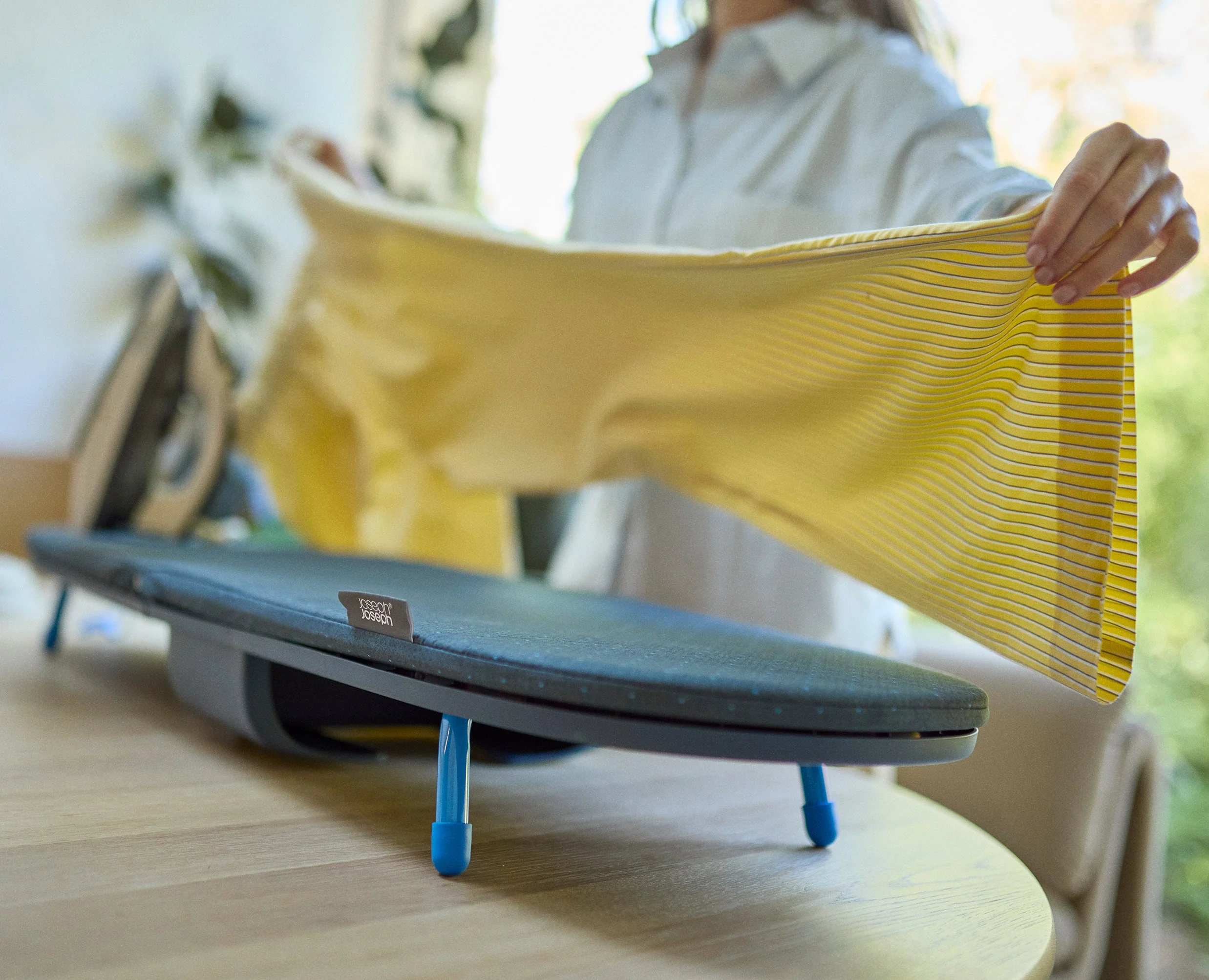 Grande Planche à Repasser de Table Pliante 110cm Bleu Pocket Max Plus - Image 3
