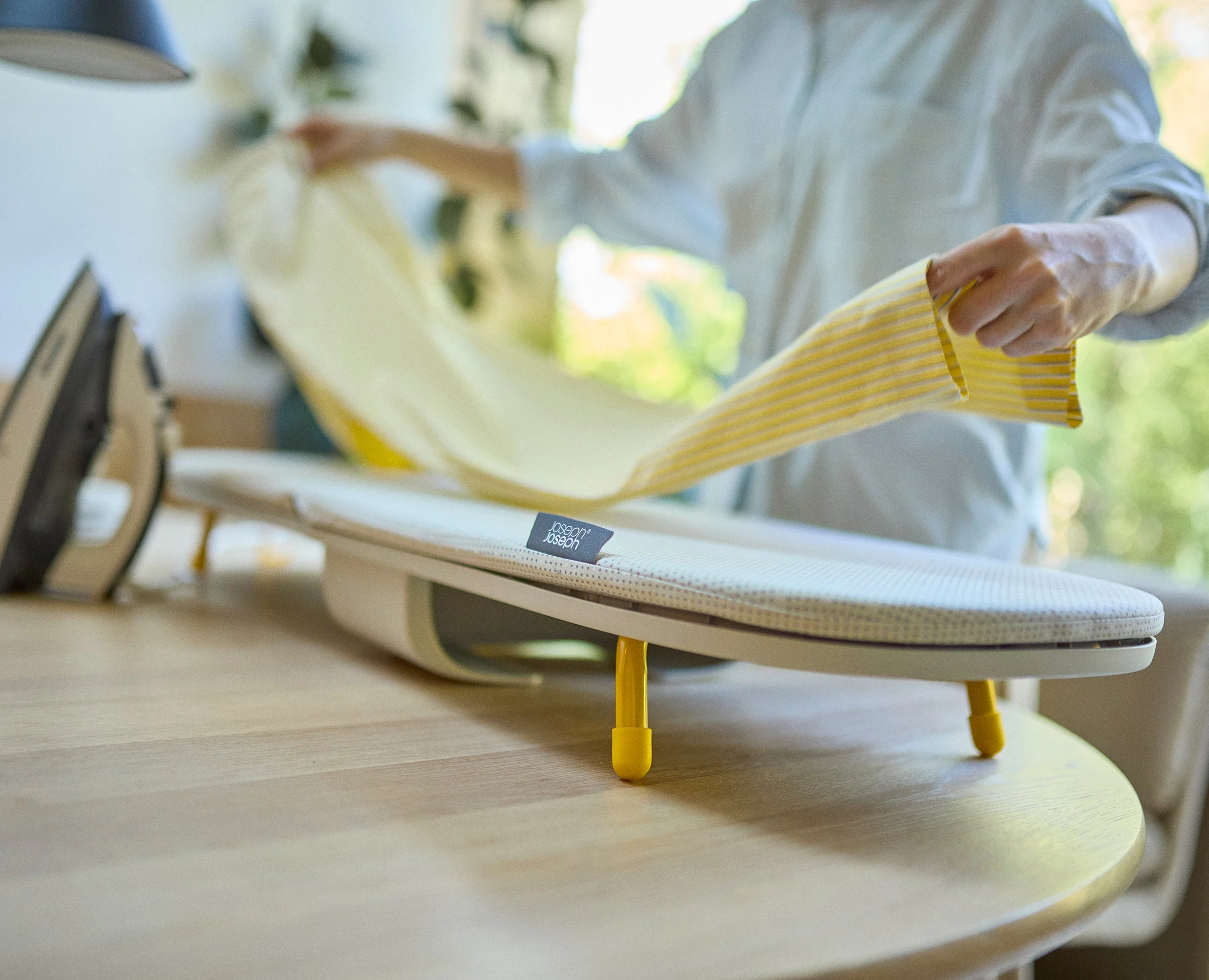 Grande Planche à Repasser de Table Pliante 110cm Écru Pocket Max - Image 5