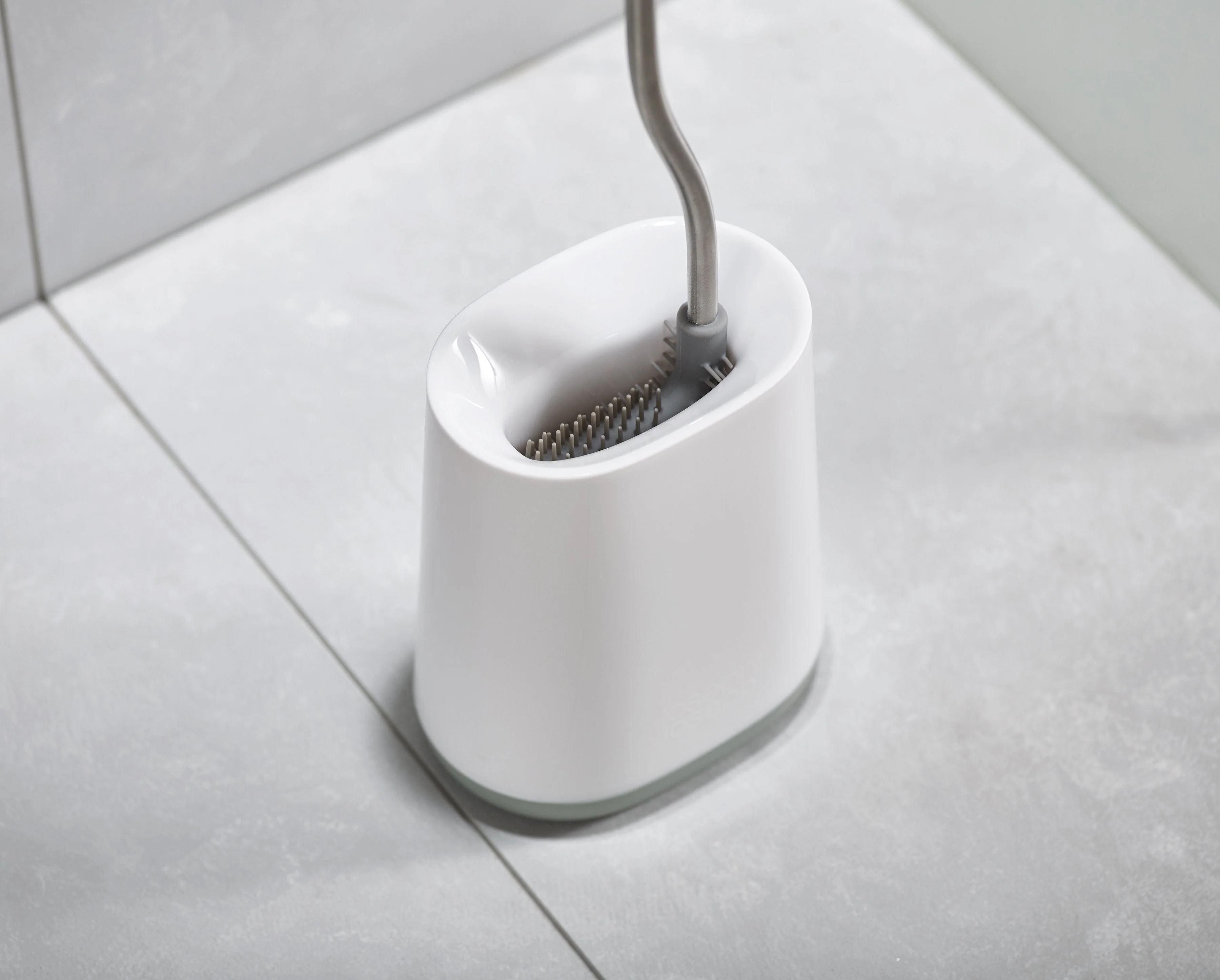 Lot de 2 Brosses à Toilettes Plates Flex™ Lite - Image 4