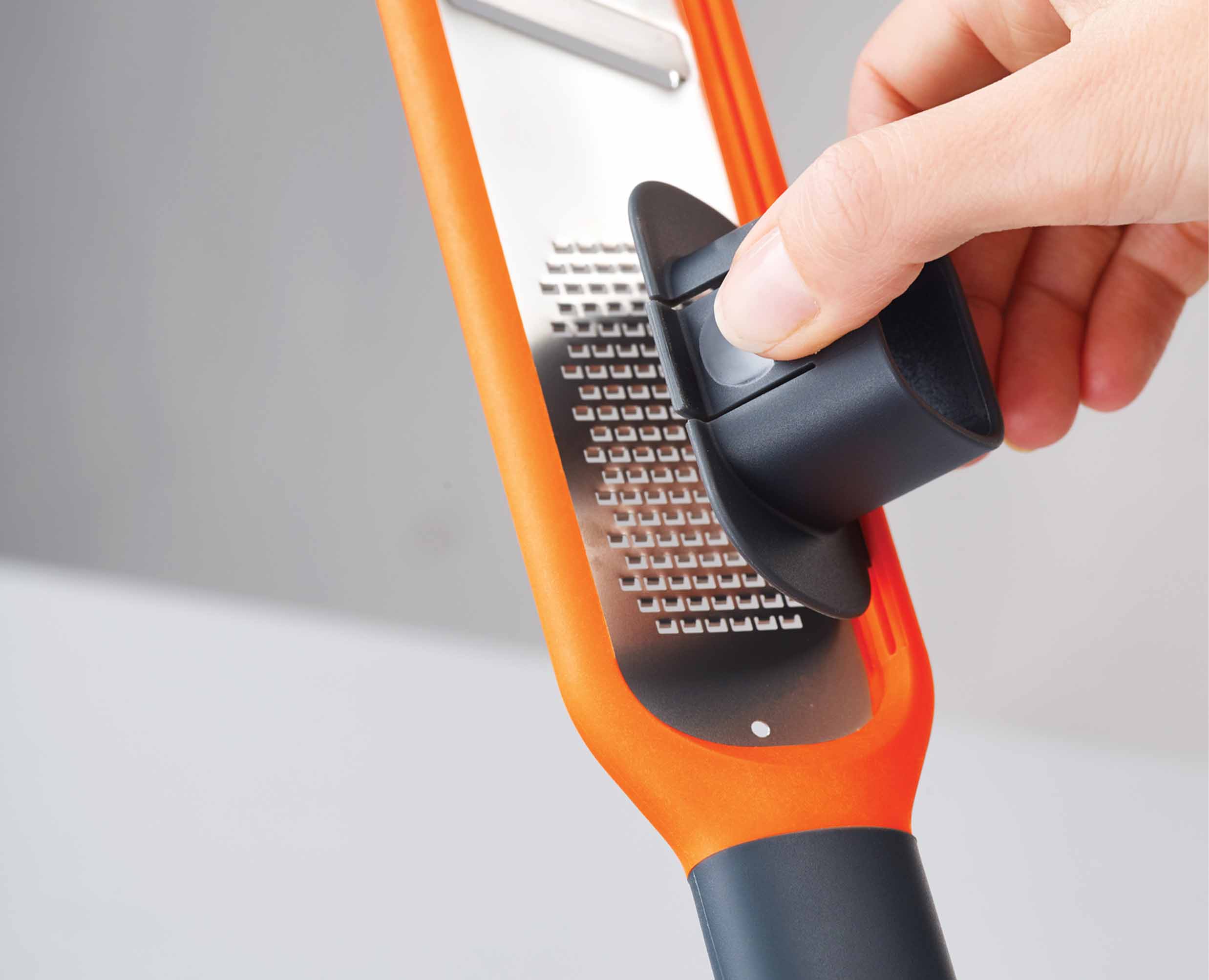 Mini Râpe Eminceur 2-en-1 Orange Handi-Grate™ - Image 5
