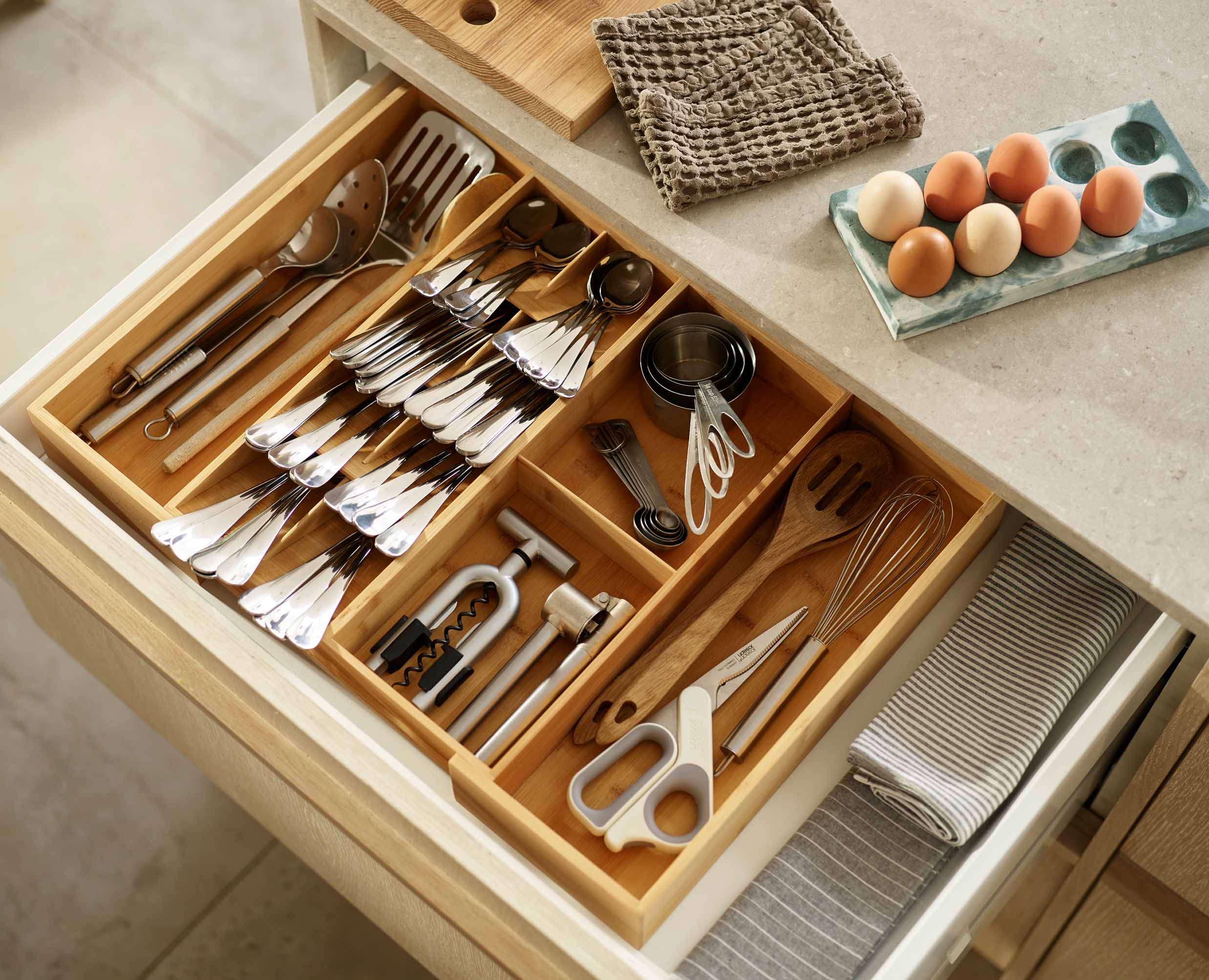Organisateur de Couverts Extensible Bambou DrawerStore™ - Image 3