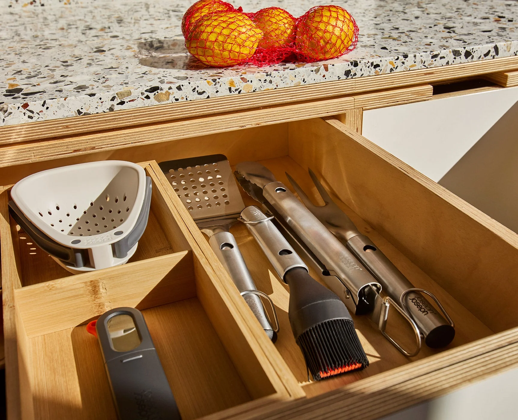 Pince de Barbecue Rétractable en Inox GrillOut™ - Image 5
