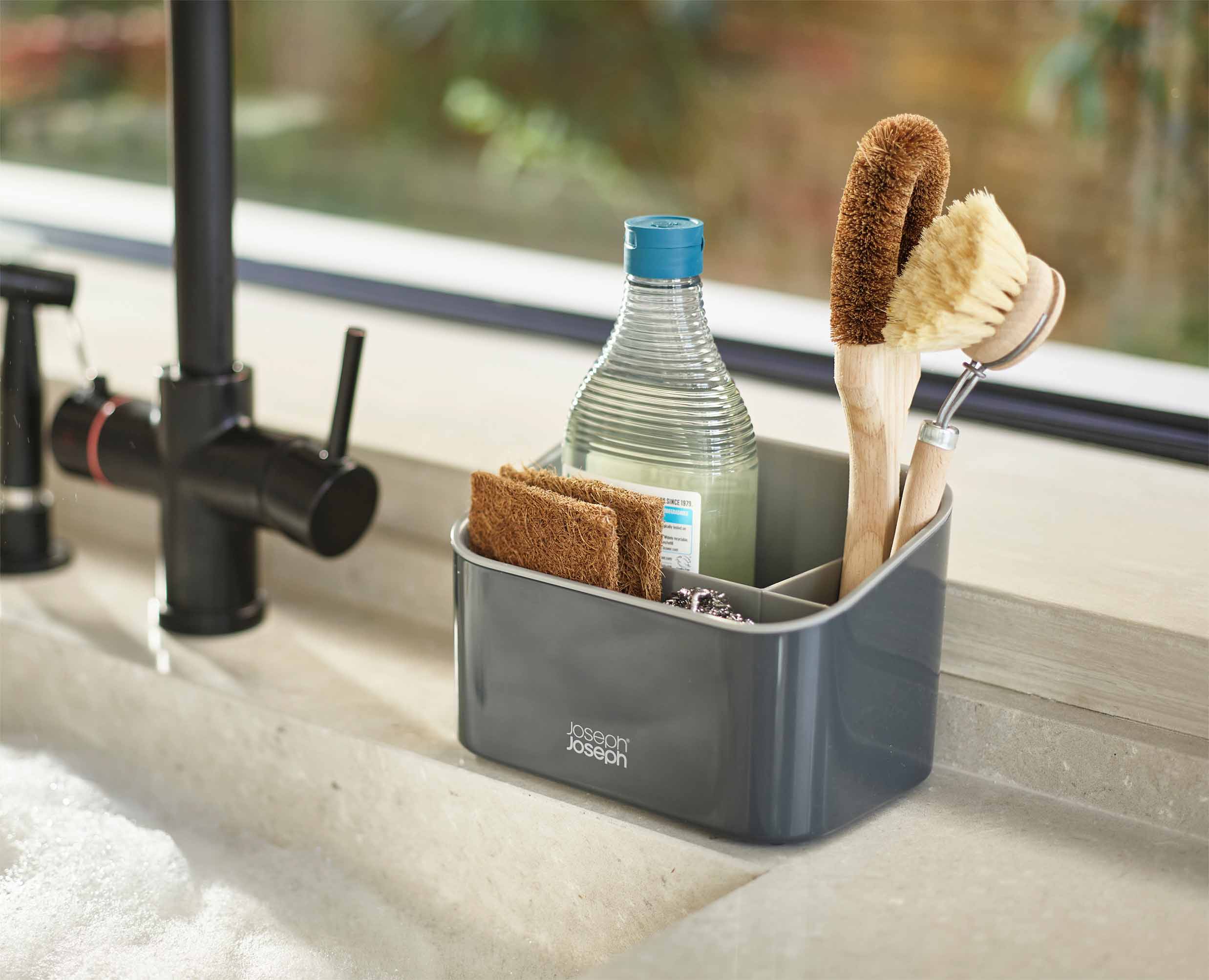 Rangement à niveaux pour évier SinkStore™ gris - Image 3