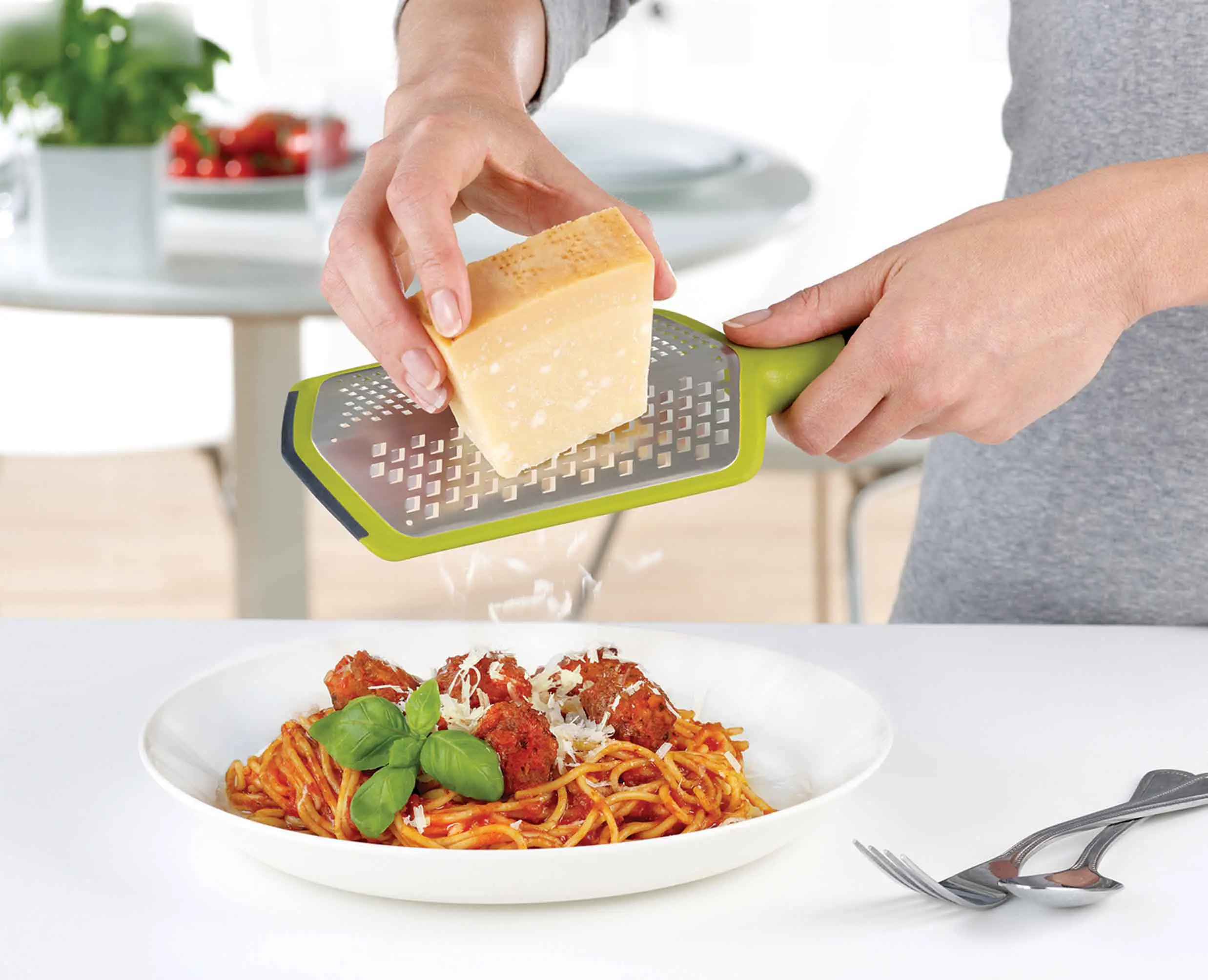 Râpe Double avec Récupérateur Verte Twist Grater™ - Image 7