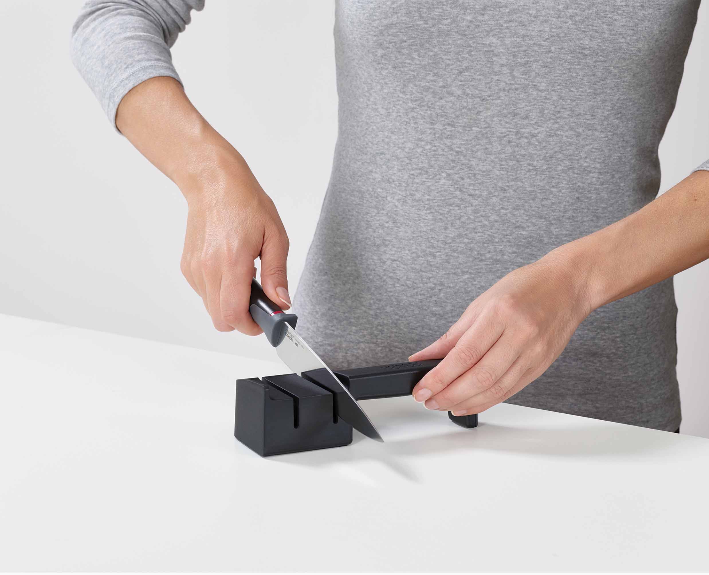 Bloc SlimBlock Noir avec 5 Couteaux de Cuisine Elevate™ et Aiguiseur - Image 7