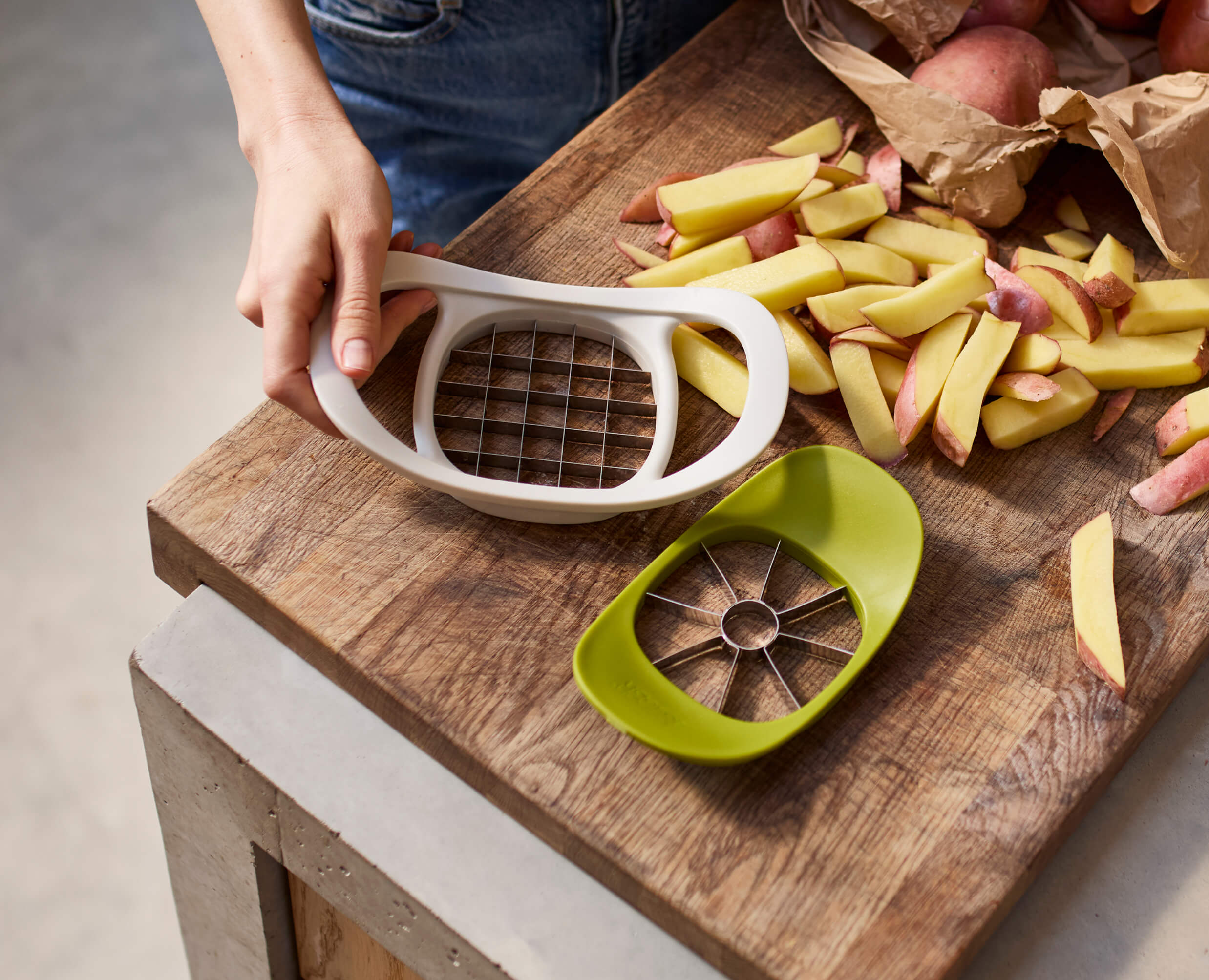Vide Pommes et Trancheur 2-en-1 Nest™ Press - Image 2