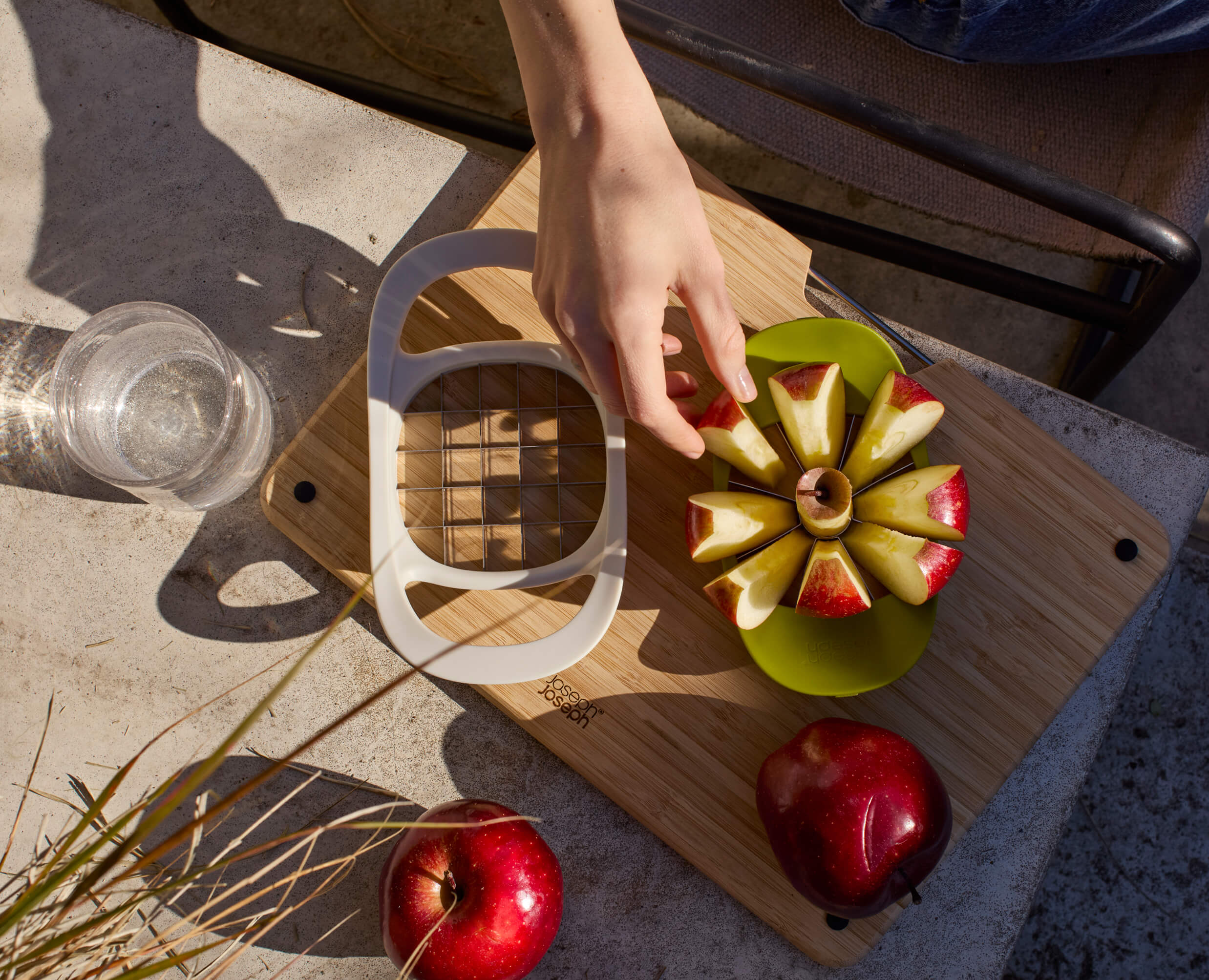 Vide Pommes et Trancheur 2-en-1 Nest™ Press - Image 5